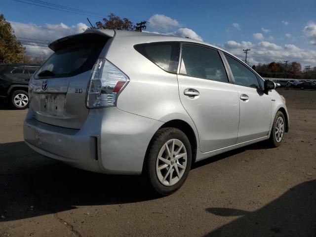 Photo 3 from auction – 2013 TOYOTA PRIUS V with VIN JTDZN3EU6D3252832