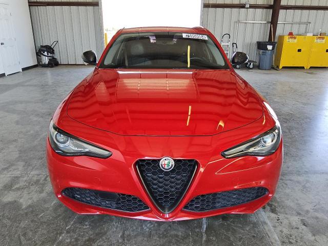 Photo 5 from auction – 2019 ALFA ROMEO GIULIA with VIN ZARFAMAN3K7599713