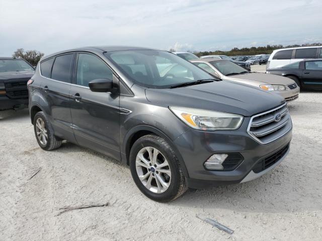 Photo 4 from auction – 2017 FORD ESCAPE SE with VIN 1FMCU0GD8HUD43570