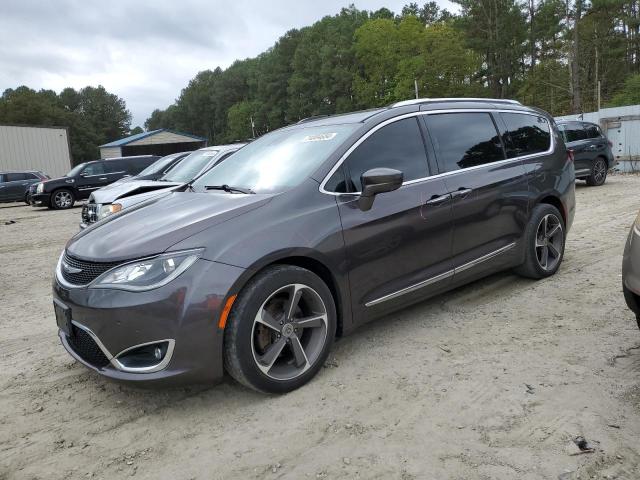 CHRYSLER PACIFICA T 2017 with VIN 2C4RC1EG1HR650337 - Photo from auction