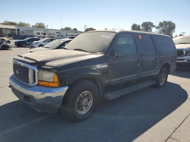 FORD EXCURSION 2000 with VIN 1FMNU40S2YEA00949 - Photo from auction