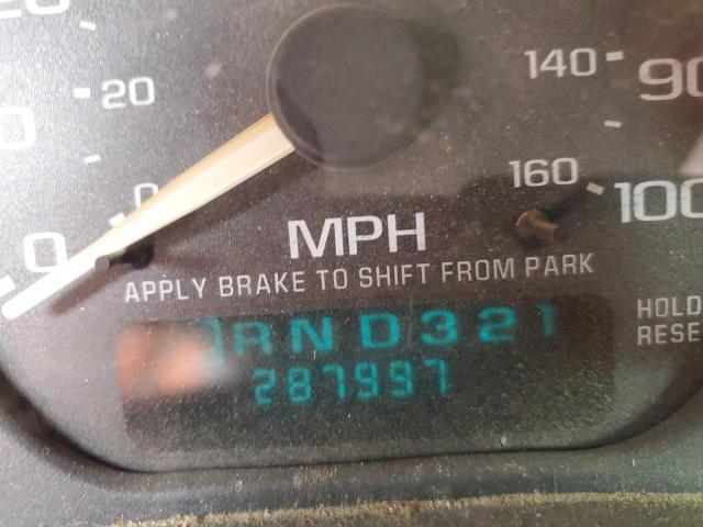 Photo 12 from auction – 2002 CHEVROLET SILVERADO with VIN 1GCHK23112F182305