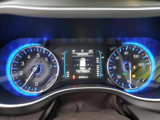 Photo 9 from auction – 2017 CHRYSLER PACIFICA T with VIN 2C4RC1DG8HR502719