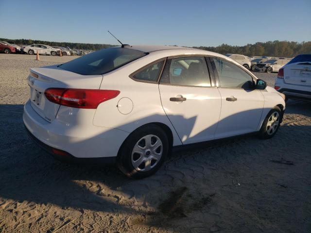 Photo 3 from auction – 2015 FORD FOCUS S with VIN 1FADP3E20FL378244