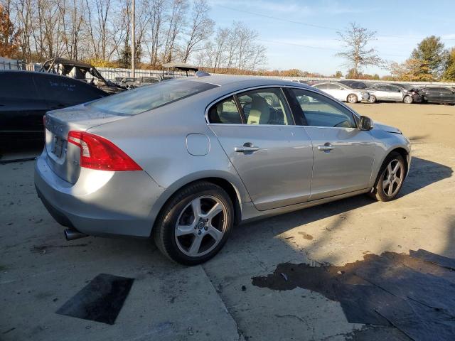 Photo 3 from auction – 2013 VOLVO S60 T5 with VIN YV1612FS1D2200269