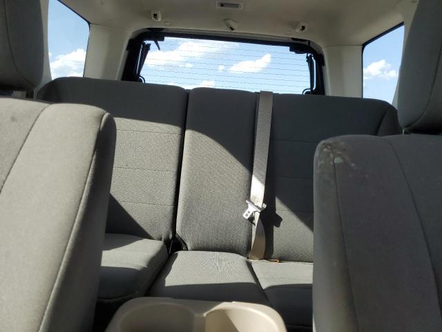 Photo 10 from auction – 2010 FORD ESCAPE XLS with VIN 1FMCU0C77AKC15077