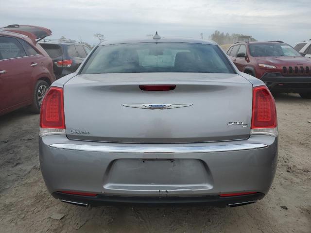 Photo 6 from auction – 2017 CHRYSLER 300C with VIN 2C3CCAEG6HH549987