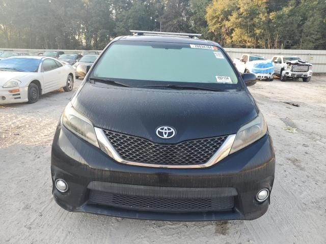 Photo 5 from auction – 2017 TOYOTA SIENNA SE with VIN 5TDXZ3DC2HS827193