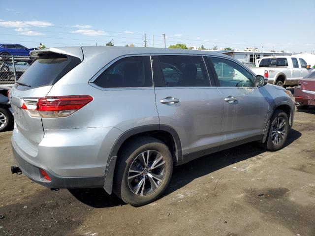 Photo 3 from auction – 2019 TOYOTA HIGHLANDER with VIN 5TDBZRFH7KS740483