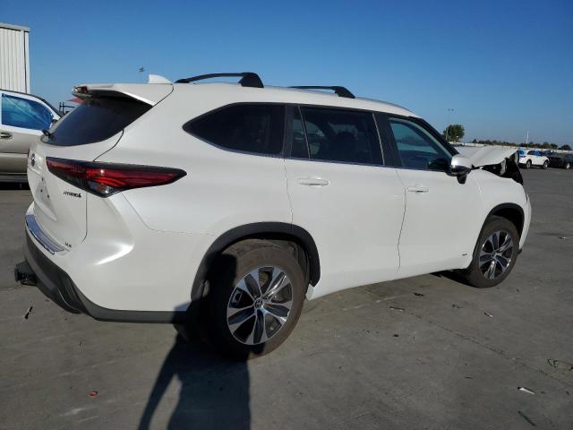Photo 3 from auction – 2023 TOYOTA HIGHLANDER with VIN 5TDKBRCH4PS113997