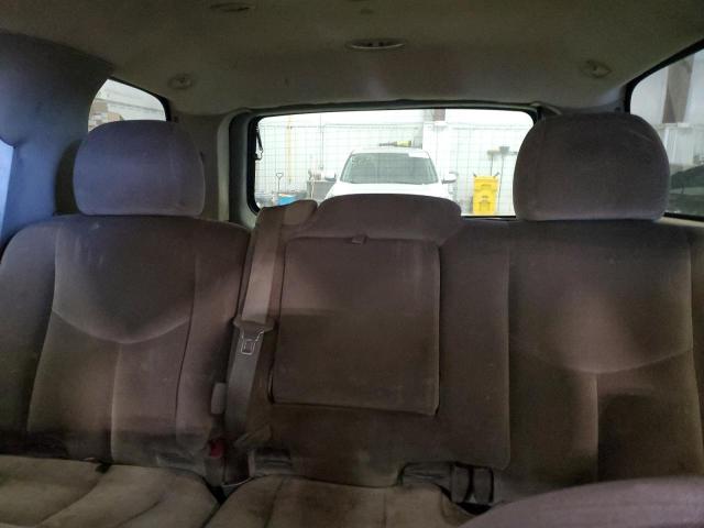 Photo 10 from auction – 2004 GMC YUKON with VIN 1GKEC13Z04R181345