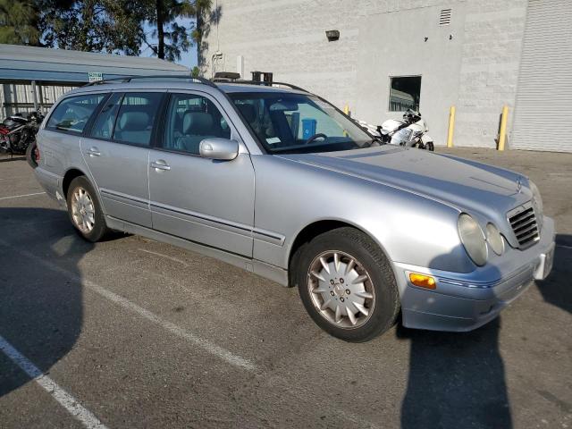 Photo 4 from auction – 2001 MERCEDES-BENZ E 320 with VIN WDBJH65J31B281541