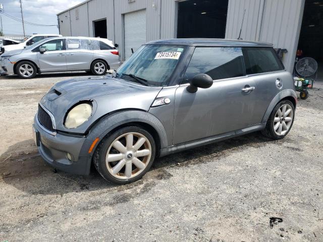 MINI COOPER S 2010 with VIN WMWMF7C56ATX45509 - Photo from auction