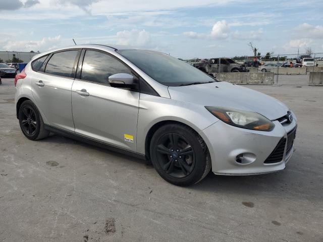 Photo 4 from auction – 2014 FORD FOCUS SE with VIN 1FADP3K28EL400560