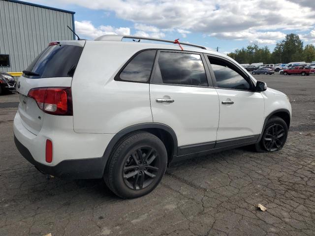Photo 3 from auction – 2015 KIA SORENTO LX with VIN 5XYKT4A71FG631748