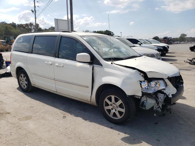 Photo 4 from auction – 2010 CHRYSLER TOWN & COU with VIN 2A4RR5D16AR176369