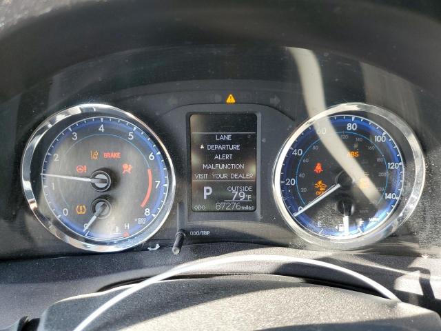 Photo 9 from auction – 2018 TOYOTA COROLLA L with VIN 5YFBURHE2JP806687
