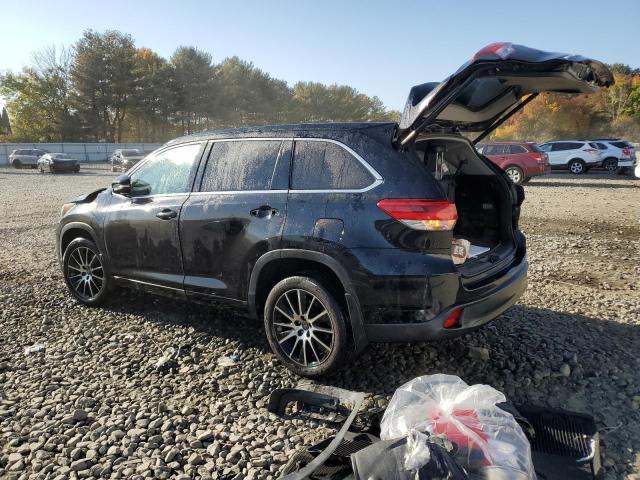 Photo 2 from auction – 2018 TOYOTA HIGHLANDER with VIN 5TDJZRFH9JS858139