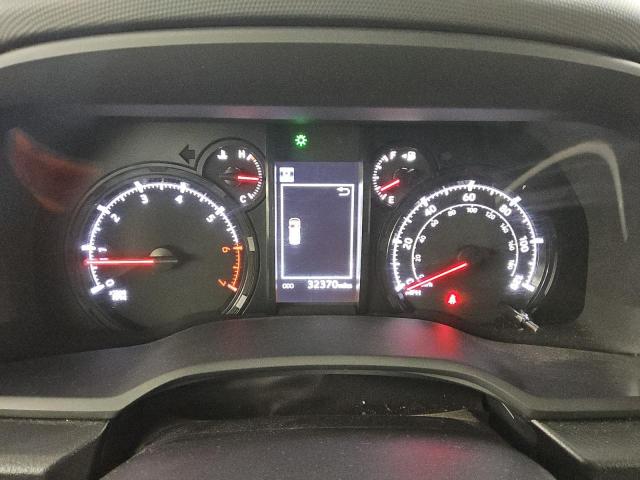 Photo 9 from auction – 2022 TOYOTA 4RUNNER SR with VIN JTEEU5JR0N5262952