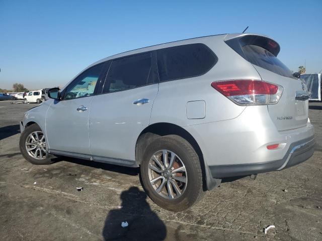 Photo 2 from auction – 2015 NISSAN PATHFINDER with VIN 5N1AR2MM7FC641958