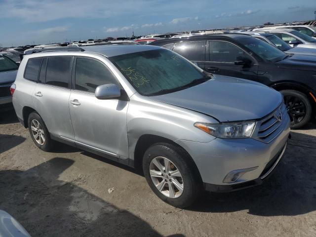 Photo 4 from auction – 2011 TOYOTA HIGHLANDER with VIN 5TDZK3EHXBS040880
