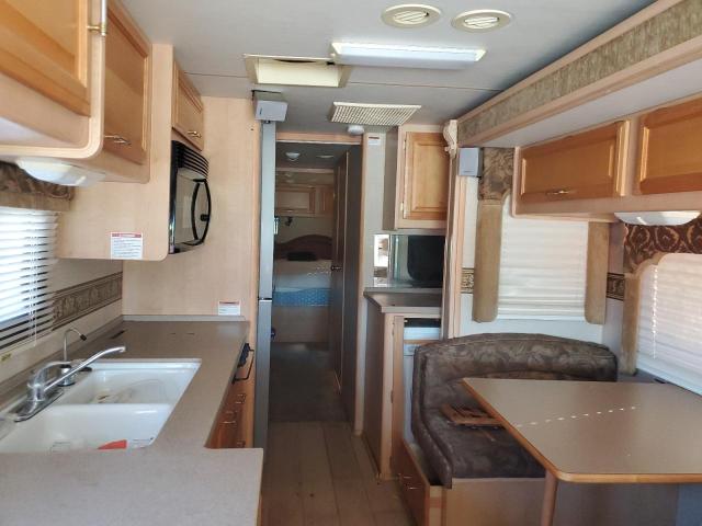Photo 6 from auction – 2003 FREIGHTLINER CHASSIS X with VIN 4UZAAHBV13CL77072