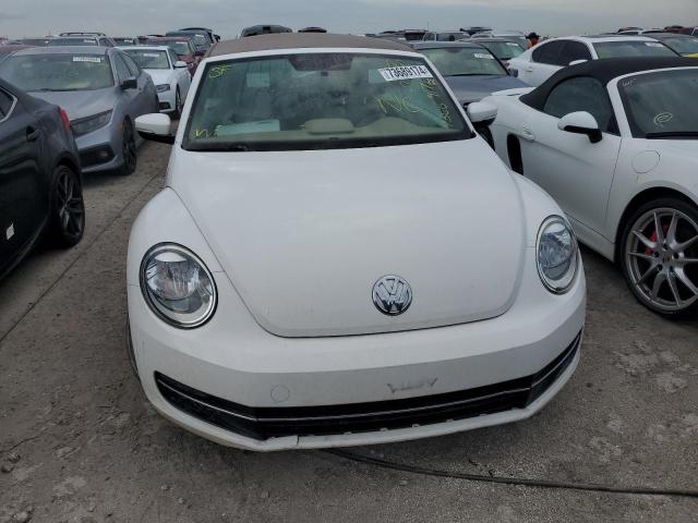 Photo 5 from auction – 2013 VOLKSWAGEN BEETLE with VIN 3VW5L7AT3DM814898