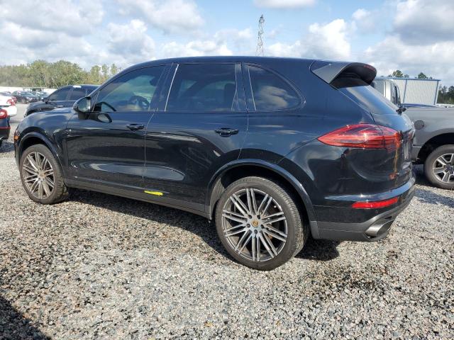Снимка 2 от търг – 2017 PORSCHE CAYENNE с VIN WP1AA2A27HKA85091