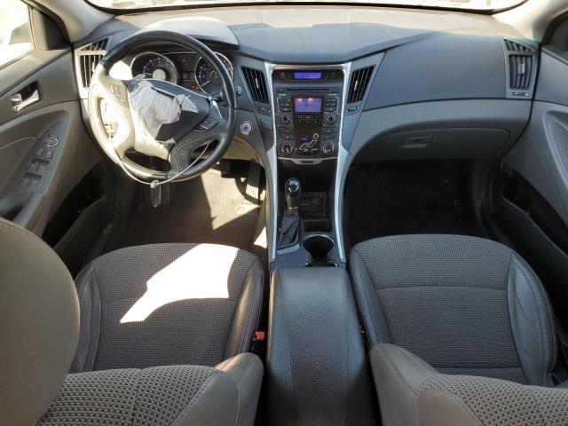 Photo 8 from auction – 2011 HYUNDAI SONATA SE with VIN 5NPEC4AC9BH145783