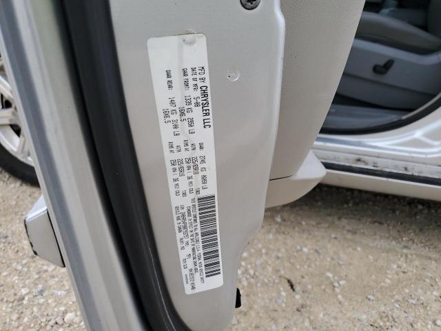 Photo 14 from auction – 2008 CHRYSLER TOWN & COU with VIN 2A8HR54P98R793757