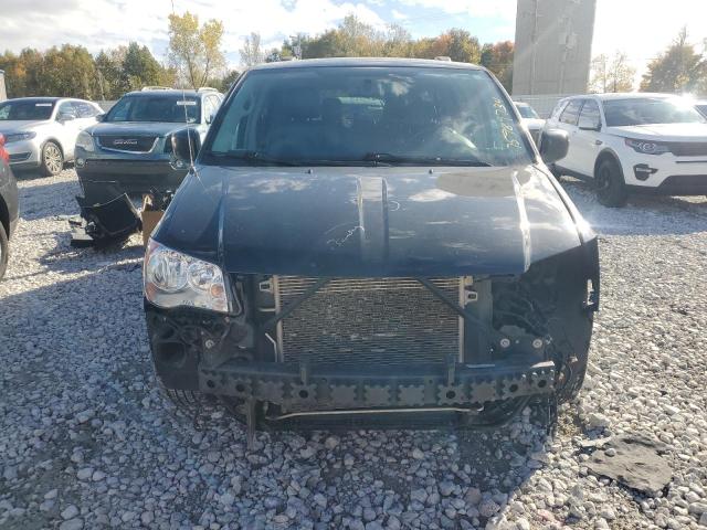 Photo 5 from auction – 2016 CHRYSLER TOWN & COU with VIN 2C4RC1BG5GR159076