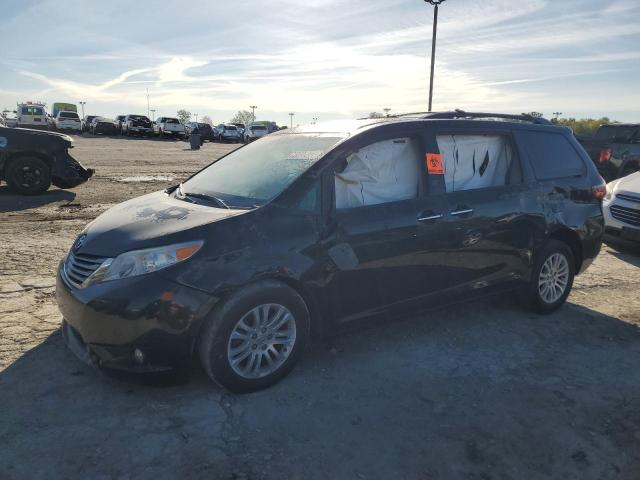Photo 1 from auction – 2017 TOYOTA SIENNA XLE with VIN 5TDYZ3DC2HS871604