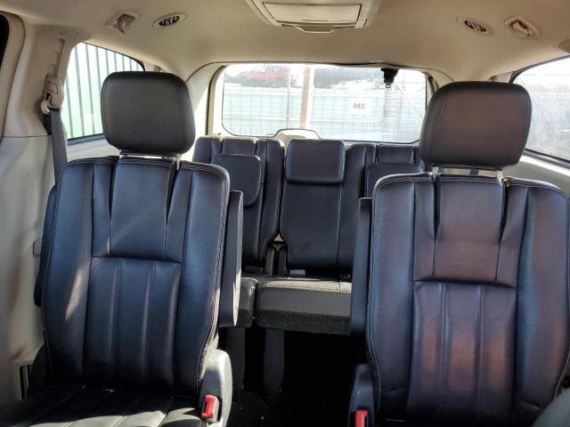 Photo 10 from auction – 2014 CHRYSLER TOWN & COU with VIN 2C4RC1BG0ER158625