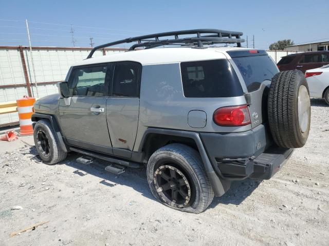 Photo 2 from auction – 2011 TOYOTA FJ CRUISER with VIN JTEZU4BF8BK011268