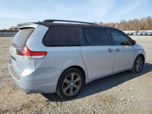 Photo 3 from auction – 2013 TOYOTA SIENNA XLE with VIN 5TDDK3DC8DS062766