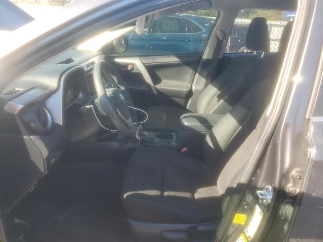 Photo 7 from auction – 2018 TOYOTA RAV4 LE with VIN JTMZFREV1JJ154887