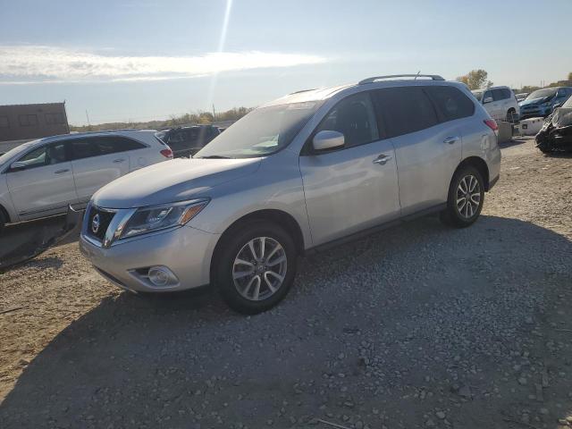 NISSAN PATHFINDER 2016 with VIN 5N1AR2MN9GC630468 - Photo from auction