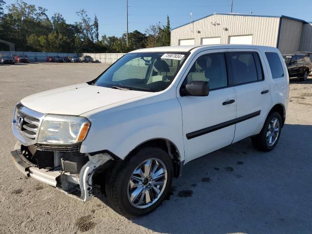 HONDA PILOT LX 2014 with VIN 5FNYF3H2XEB019513 - Photo from auction