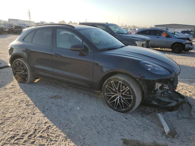 Photo 4 from auction – 2022 PORSCHE MACAN with VIN WP1AA2A59NLB00450