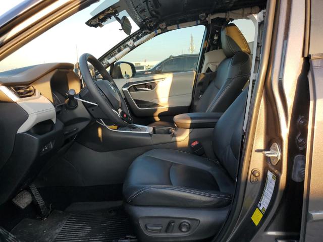 Photo 7 from auction – 2022 TOYOTA RAV4 XLE with VIN 2T3W1RFV3NC185972