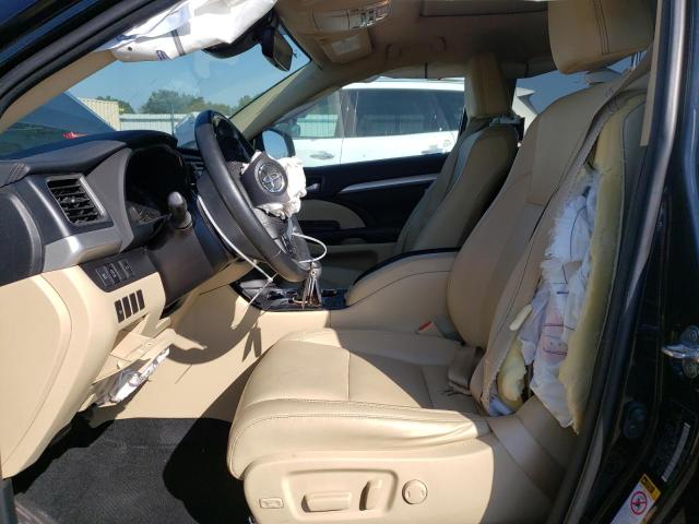 Photo 7 from auction – 2018 TOYOTA HIGHLANDER with VIN 5TDKZRFH5JS526686