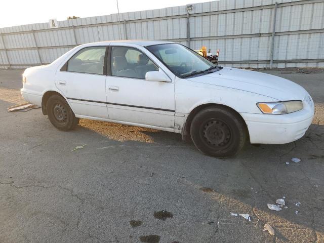 Photo 4 from auction – 1998 TOYOTA CAMRY CE with VIN JT2BG22K8W0136229