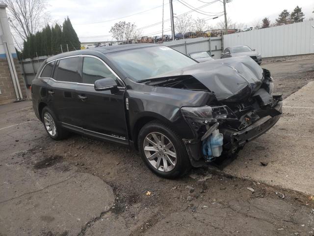 Photo 4 from auction – 2019 LINCOLN MKT with VIN 2LMHJ5NK3KBL04254