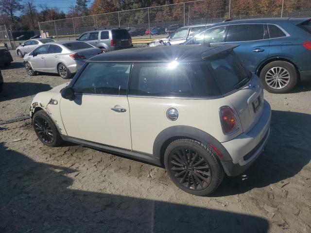 Photo 2 from auction – 2010 MINI COOPER S with VIN WMWMF7C59ATZ34493