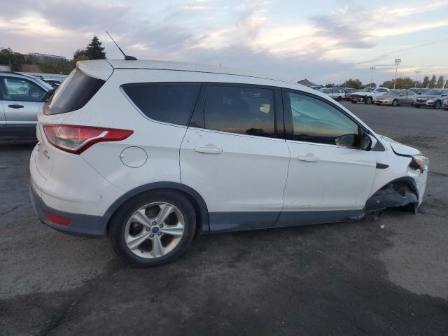 Photo 3 from auction – 2016 FORD ESCAPE SE with VIN 1FMCU0G9XGUB61752