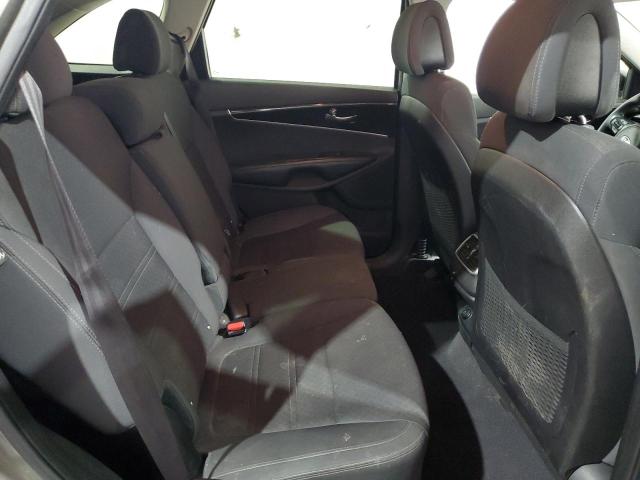Photo 11 from auction – 2016 KIA SORENTO LX with VIN 5XYPGDA59GG034471