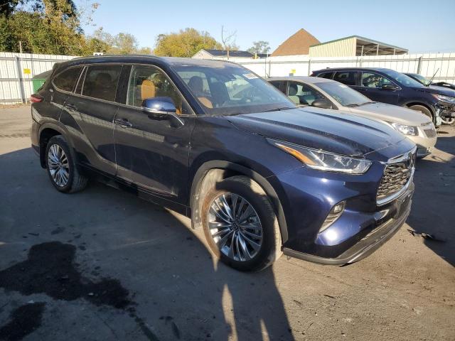 Photo 4 from auction – 2023 TOYOTA HIGHLANDER with VIN 5TDKDRBH3PS041654