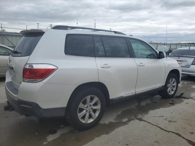 Photo 3 from auction – 2011 TOYOTA HIGHLANDER with VIN 5TDBK3EH0BS076613