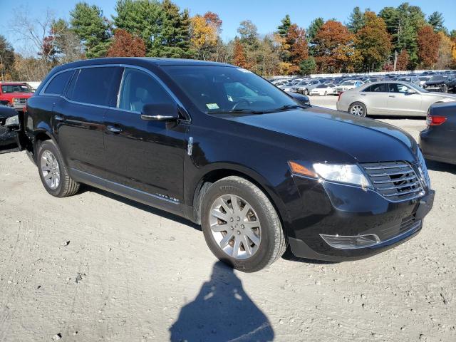 Photo 4 from auction – 2019 LINCOLN MKT with VIN 2LMHJ5NK4KBL04456