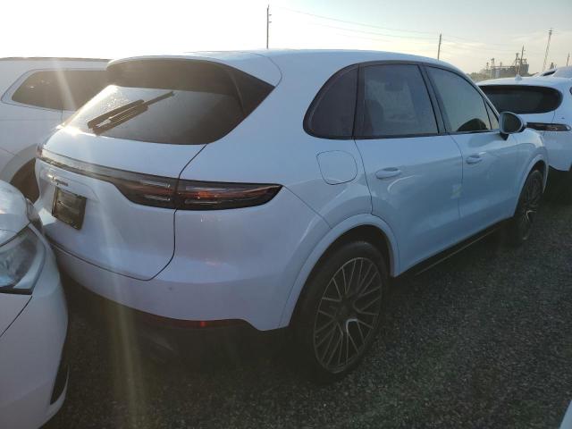 Снимка 3 от търг – 2022 PORSCHE CAYENNE с VIN WP1AA2AY7NDA06717